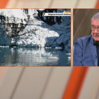 Антрактида обединява история, природа и българските ни полярници в новата книга на проф. Христо Пимпирев