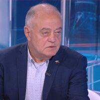 Атанас Атанасов: Назначиха Румен Спецов за счетоводител в „Лукойл“