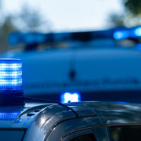 Полицаи раниха критично момиче, изчезнало от социален дом