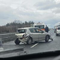Катастрофа на АМ "Тракия" в посока София затрудни движението (ВИДЕО И СНИМКИ)