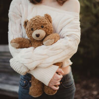 Плюшено мече, задвижвано от изкуствен интелект, говори на деца за ножове, секс и кокаин