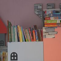 Книгите разкриват нови светове: Кампания за даряване на детски книжки