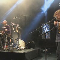 „Варварските цигулки“: Музикантът, който покори франция с гъдулката си