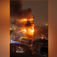 Събарят подпаления небостъргач в Загреб