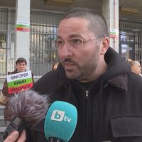 Бащата на Сияна: Камионът се разхожда из цяла България, а ние не можем да припарим до колата на дядо ѝ