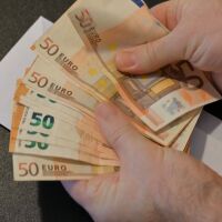 Безпрецедентна политическа ситуация: Връщат бюджета назад. Какво предстои?