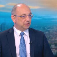 Николай Василев: В момента държавата е залята от пари, които се харчат неефективно