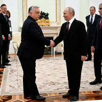 Виктор Орбан посети Владимир Путин в Москва и поиска още руски петрол и газ (СНИМКИ)