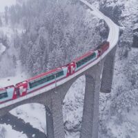 Тръгва от Рим и се губи в светлините на Бавария: Приказно пътуване с влак от Рим до Алпите