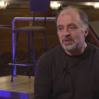 „Oт другата страна“ на класическата музика: Mаестро Найден Тодоров дирижира успеха на най-големия ни оркестър