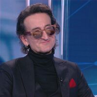 В главната роля: Дони - непримиримият глас на сцената и в обществото