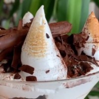 Точната рецепта за Шварцвалд трайфъл от chef Силвена Роу