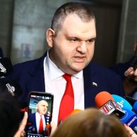 Делян Пеевски настоява за 110 лв. коледна добавка към пенсиите