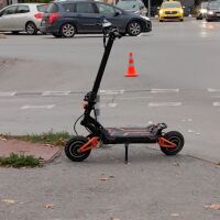 Засилват контрола върху електрическите тротинетки в Перник след инцидент с пострадало дете