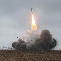 Саудитска Арабия съобщи за три балистични ракети, насочени към района на Рияд