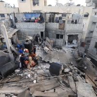 "Катастрофално и ужасяващо в Газа": Най-малко 50 загинали при нови масивни израелски удари