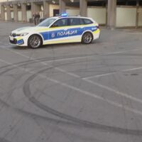 Зрелищен дрифт, бягство, гонка и арест: Кой е шофьорът, хващан десетки пъти в нарушение?