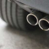 ЕК предлага отмяна на забраната за нови автомобили с двигатели с вътрешно горене