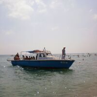 Четирима души загинаха, след като лодка потъна в Ламанша