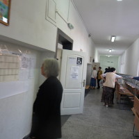 Хаос в секция в Кърджалийско: Председател изчезна, комисията започна работа без него