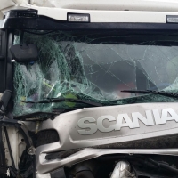 Турски тираджия загина при катастрофа, удряйки се в сграда край Нова Загора