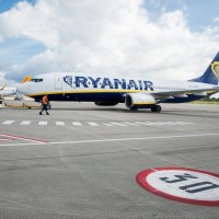 „Закъснееш ли – оставаш на земята“: Ryanair затяга правилата за чекиране
