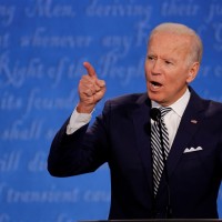 Джо Байдън обвини Доналд Тръмп, че разрушава не само Белия дом, но и САЩ