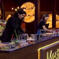 Две майки в надпревара с времето