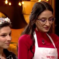 Още в първата хапка chef Таралежков открива нещо в кифличките
