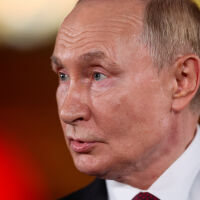 Владимир Путин наблюдава учение на руските стратегически ядрени сили