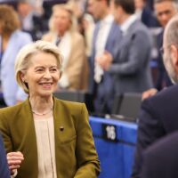 „Еврото ще донесе ползи за българския народ, като улесни плащанията и пътуванията"