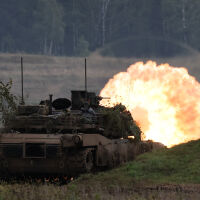 Украйна разби престъпна група, изпрала 13 милиона долара в отбранителния сектор