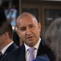 Румен Радев наложи вето на промените в Закона за отбраната