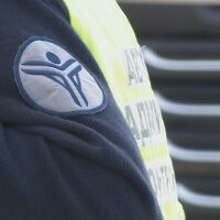 Пуснаха под парични гаранции отстранените инспектори от ДАИ, взели подкуп от екипа на Роби Уилямс