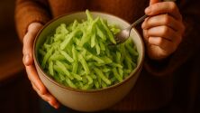 Какво се случва с тялото ви, когато ядете зеле редовно?