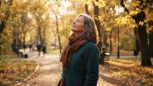 Защо есенното слънце е „лекарство“, каквото лятното не е