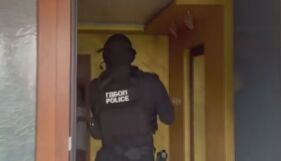 ГДБОП удари групи за лихварство и сводничество в Ботевградско (ВИДЕО)