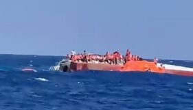 Ферибот с 270 пътници на борда се преобърна край Кипър, има загинал (ВИДЕО)