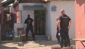 Масов бой между две фамилии: Стрелба с въздушна пушка, пострадал полицай и арести (ОБЗОР)