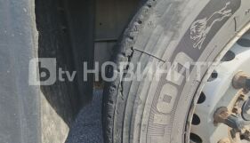 Опасни камиони на „Тракия“: 3 от първите 6 проверени - със скъсани гуми (СНИМКИ)
