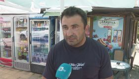 Служители на НАП към търговец от Черноморец: „Колкото имаш на сърце, дай“