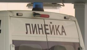 Майка и 6-годишно дете са в болница след челен удар между две коли на пътя Бургас - Варна