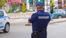 Юмрук в лицето: Двама нападнаха полицай в Павликени