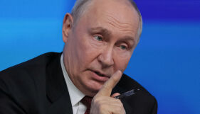 Маса за трима: Путин се съгласи на тристранни преговори със САЩ и Украйна - с една уловка