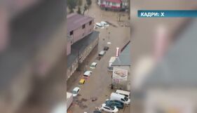 Наводнение в Истанбул: Дете загина при токов удар, стъпвайки в локва