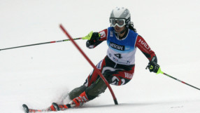 Мария Киркова падна и няма да участва в слалома