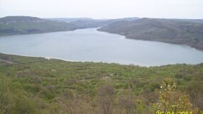 Язовир „Александър Стамболийски“ прелива със 130 куб. м в секунда