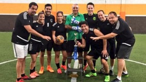 Христо Стоичков с първи трофей като вратар 