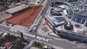 Недоволство в сянката на 215-метровия софийски небостъргач