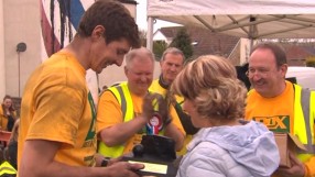 Дебютант спечели Световното първенство по носене на въглища във Великобритания